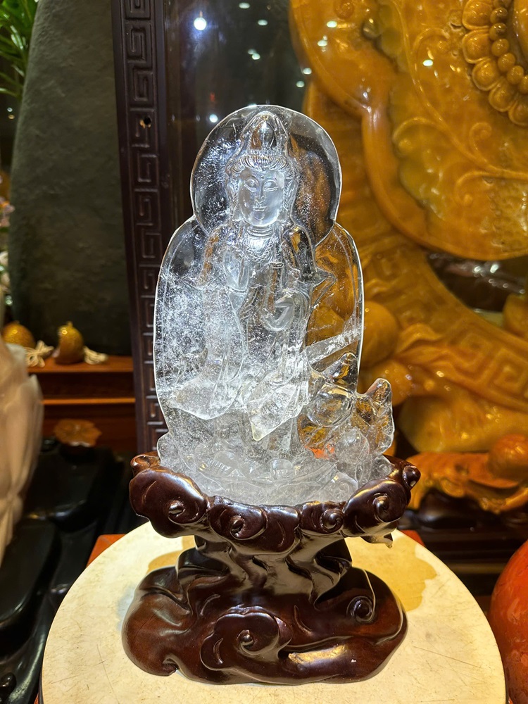 Tượng Quan Âm Bồ Tát Thạch Anh Trắng Trong 27cm