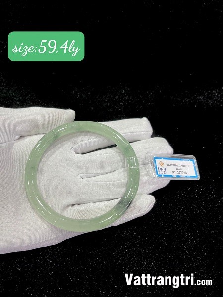 Vòng bản liền ngọc phỉ thuý 53ly - 59ly + Giấy kiểm định PNJ