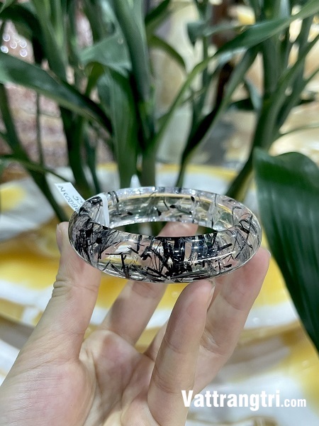 Vòng tay bản liền thạch anh tóc đen vip 15.8mm