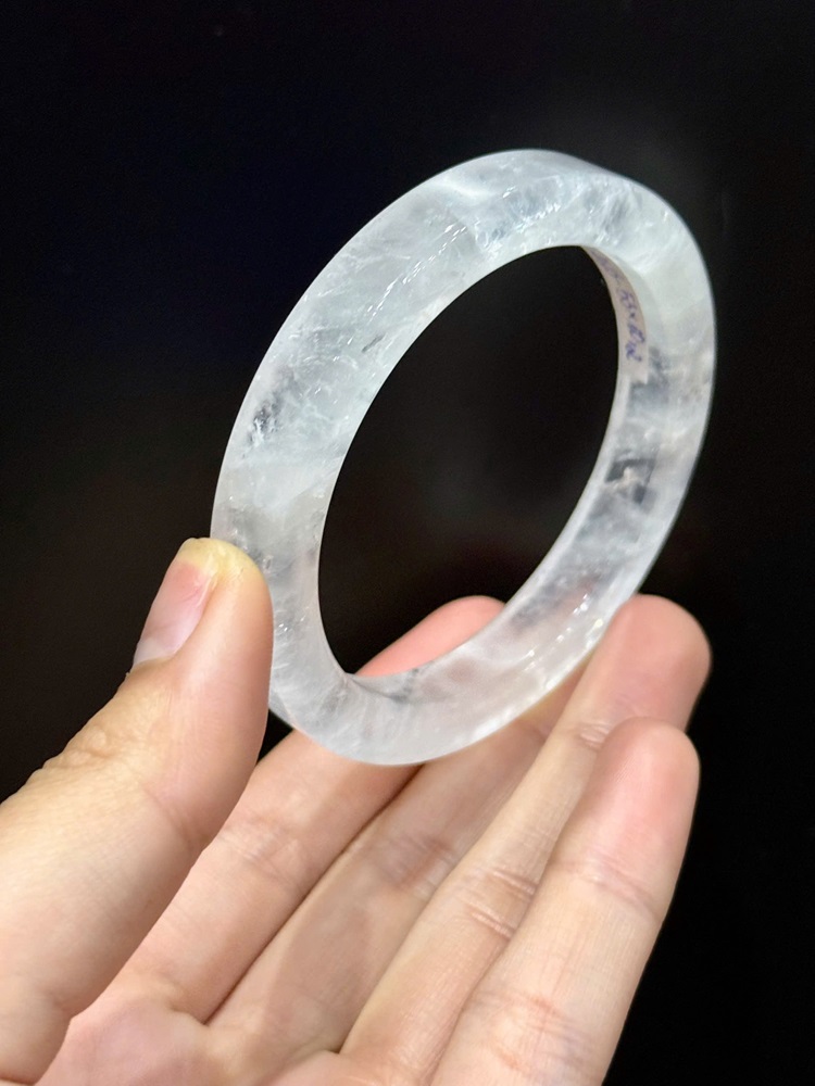 Vòng Bản Vuông Liền Thạch Anh Trắng 53mm