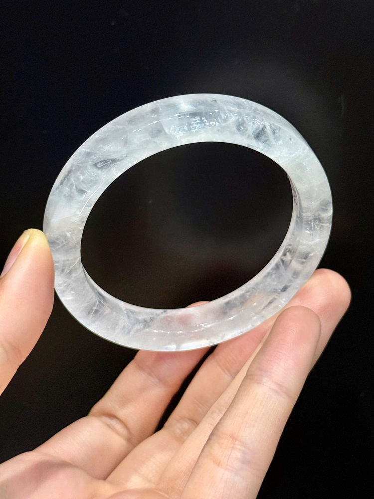 Vòng Bản Vuông Liền Thạch Anh Trắng 53mm