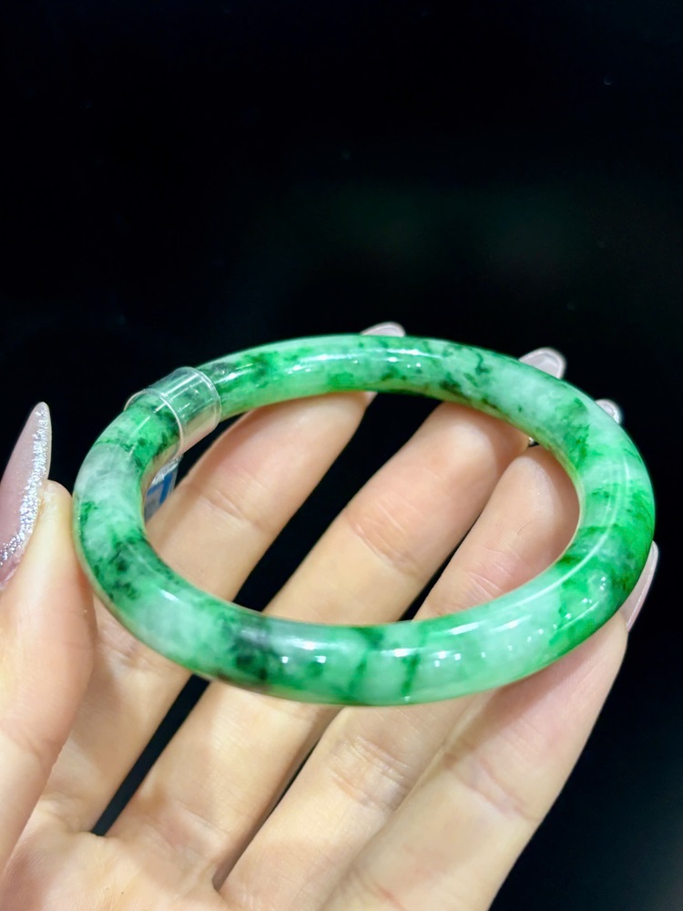 Vòng Liền Bản Đũa Ngọc Phỉ Thuý 49.52mm (Kèm GKĐ PNJ)