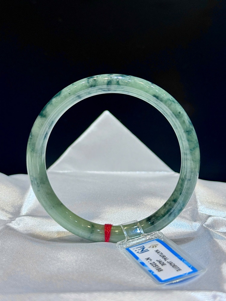 Vòng Liền Bản Đũa Ngọc Phỉ Thuý 55.93mm (Kèm giấy kiểm định)