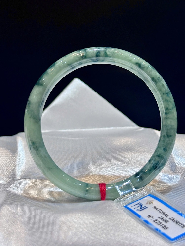 Vòng Liền Bản Đũa Ngọc Phỉ Thuý 55.93mm (Kèm giấy kiểm định)