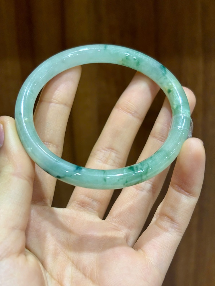 Vòng Liền Bản Đũa Ngọc Phỉ Thuý 57.35mm (Kèm KĐ PNJ)