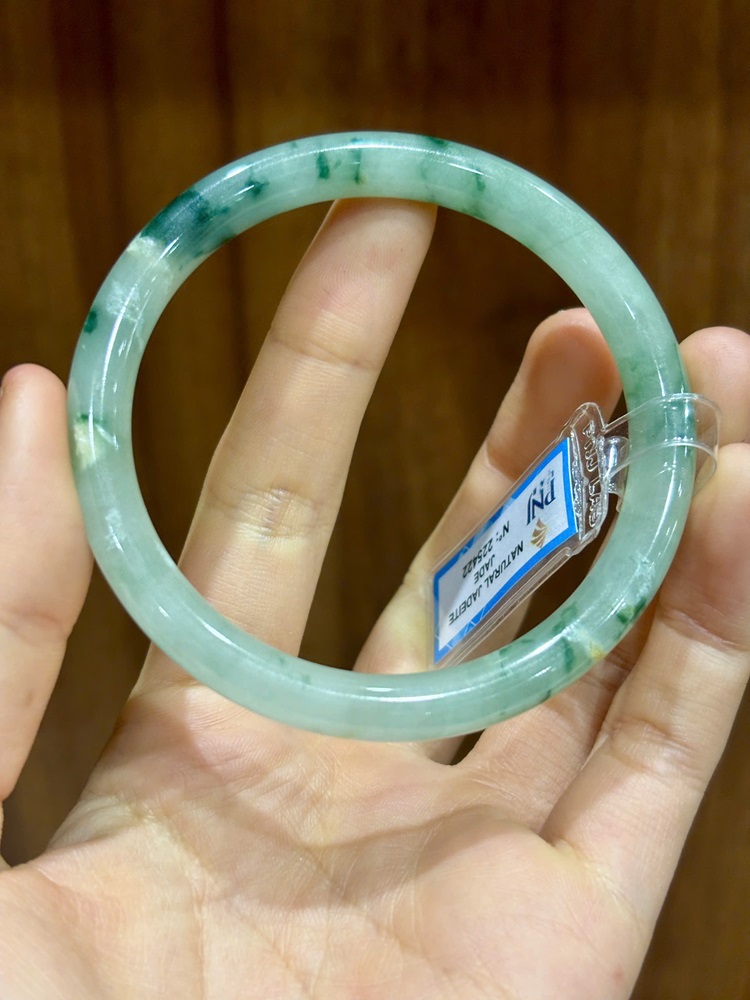 Vòng Liền Bản Đũa Ngọc Phỉ Thuý 57.35mm (Kèm KĐ PNJ)
