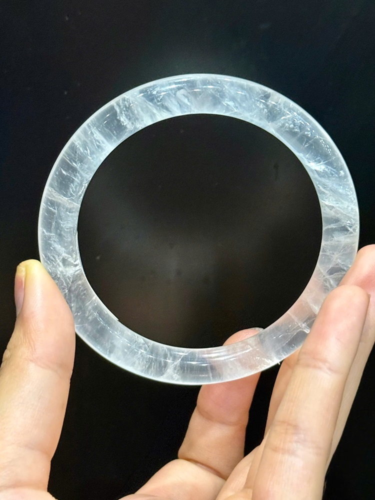 Vòng Liền Bản Đũa Thạch Anh Trắng 59.2mm