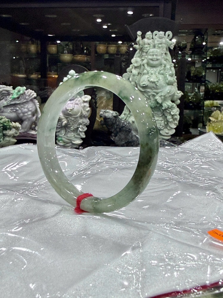 Vòng Liền Bản Hẹ Ngọc Phỉ Thuý 50.5mm (Kèm Giấy Kiểm Định)