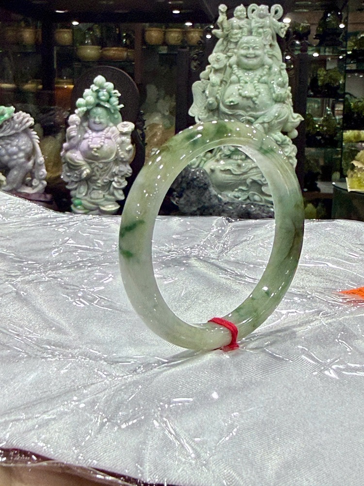 Vòng Liền Bản Hẹ Ngọc Phỉ Thuý 50.5mm (Kèm Giấy Kiểm Định)