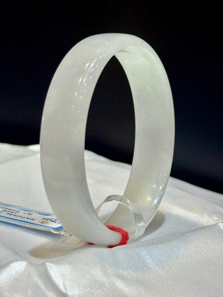 Vòng Liền Bản Hẹ Ngọc Phỉ Thuý 53.17mm (Giấy kiểm định PNJ)