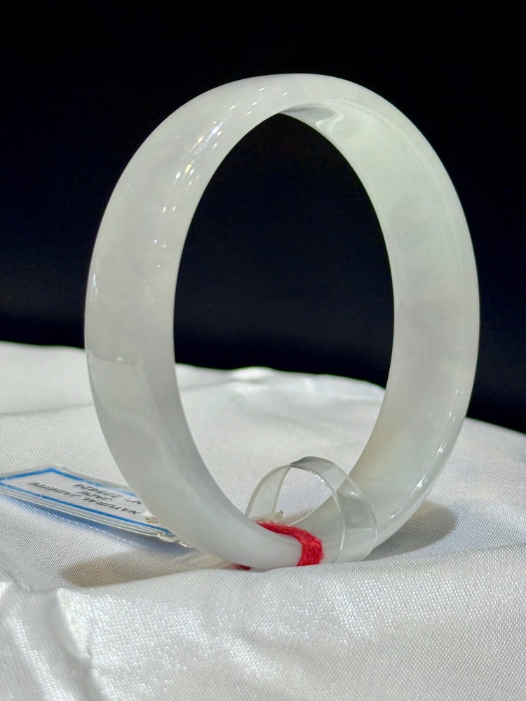 Vòng Liền Bản Hẹ Ngọc Phỉ Thuý 53.17mm (Giấy kiểm định PNJ)