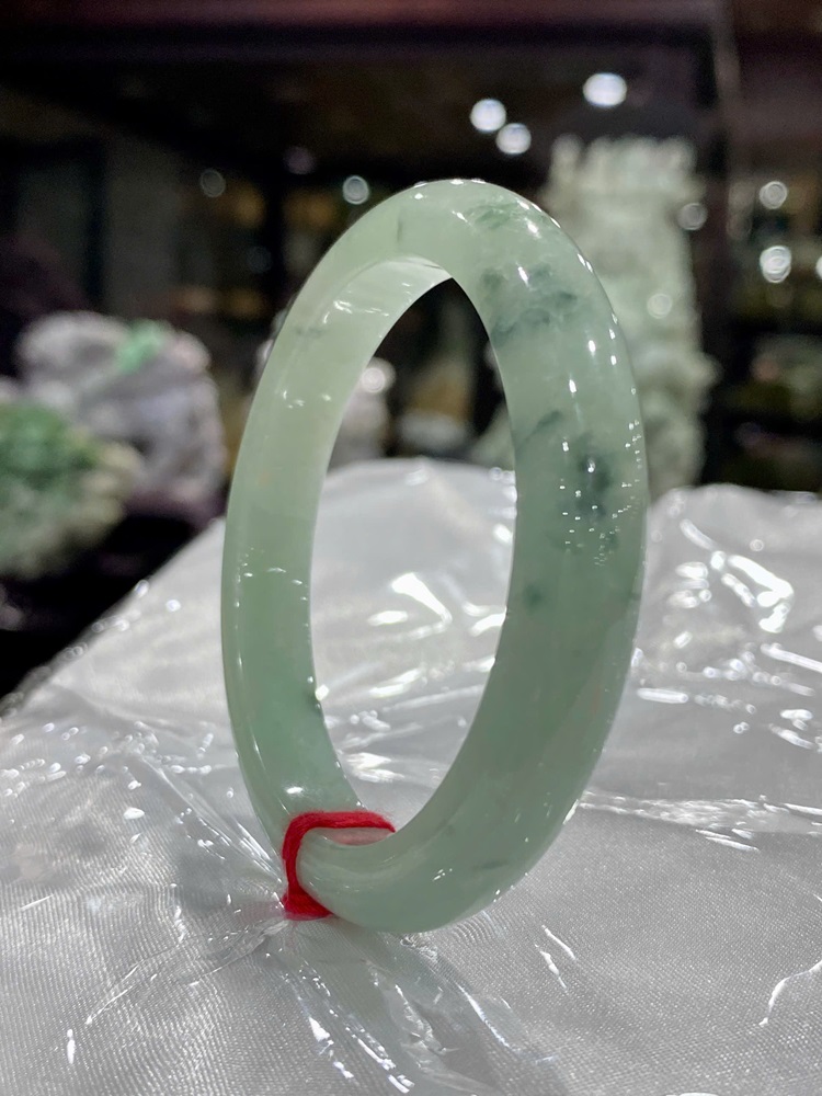 Vòng Liền Bản Hẹ Ngọc Phỉ Thuý 53.2mm (Kèm Giấy Kiểm Định)