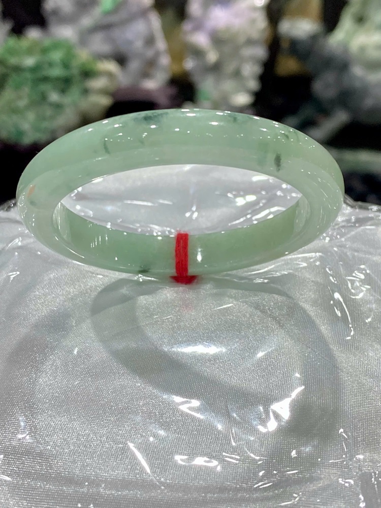 Vòng Liền Bản Hẹ Ngọc Phỉ Thuý 53.2mm (Kèm Giấy Kiểm Định)