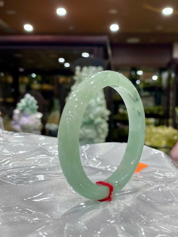 Vòng Liền Bản Hẹ Ngọc Phỉ Thuý 53.2mm (Kèm Giấy Kiểm Định)