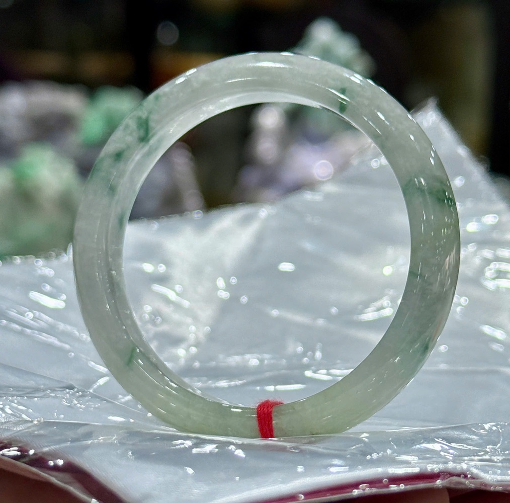 Vòng Liền Bản Hẹ Ngọc Phỉ Thuý 54.5mm (Kèm Giấy Kiểm Định)