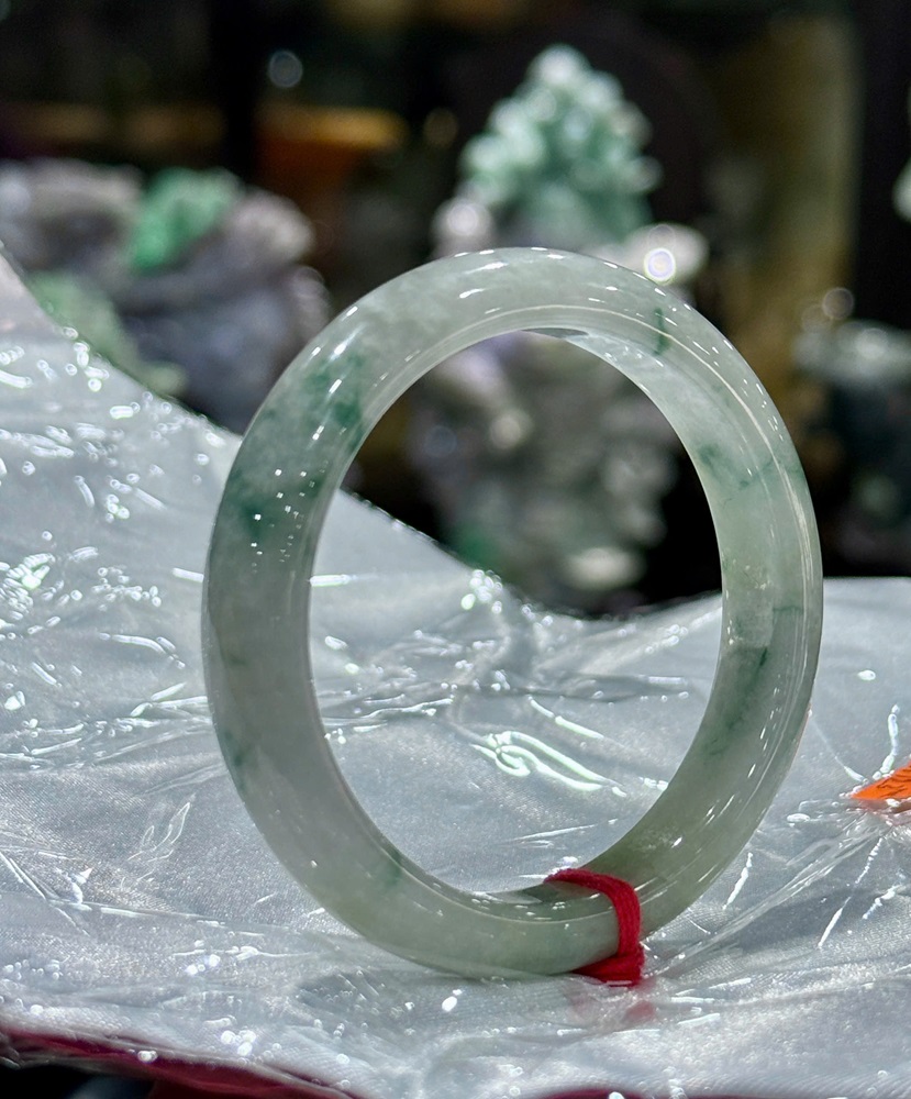 Vòng Liền Bản Hẹ Ngọc Phỉ Thuý 54.5mm (Kèm Giấy Kiểm Định)