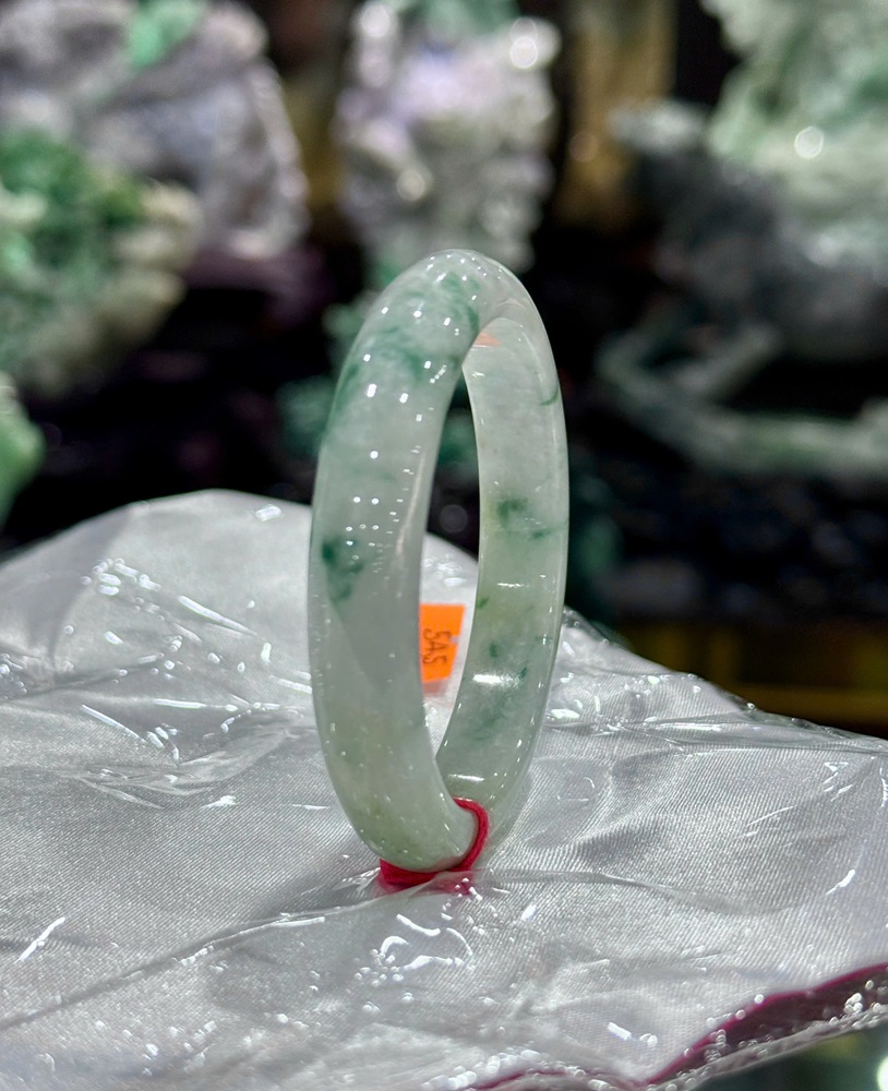 Vòng Liền Bản Hẹ Ngọc Phỉ Thuý 54.5mm (Kèm Giấy Kiểm Định)
