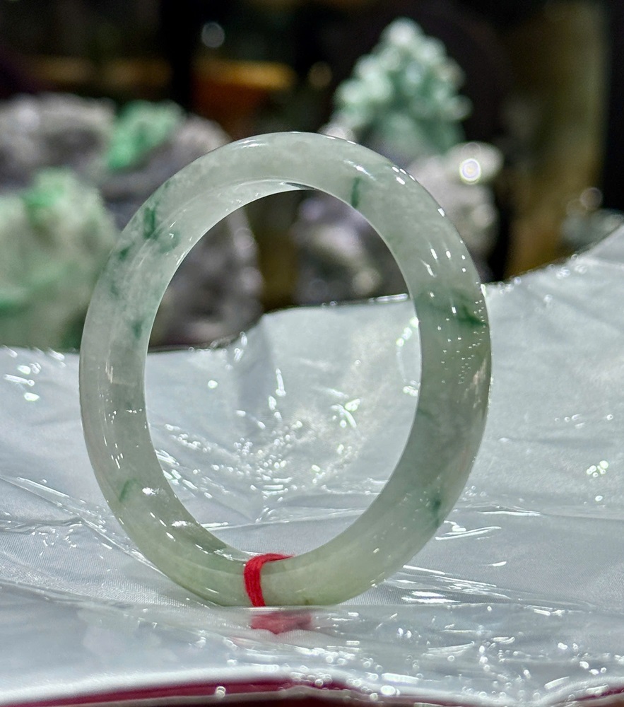 Vòng Liền Bản Hẹ Ngọc Phỉ Thuý 54.5mm (Kèm Giấy Kiểm Định)