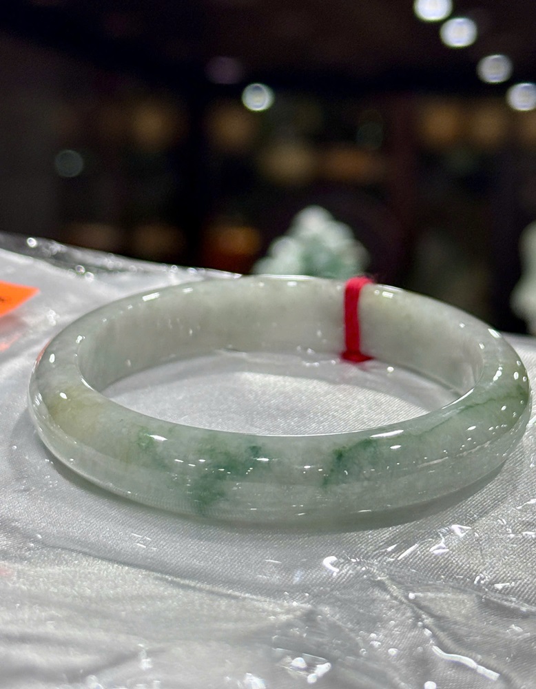 Vòng Liền Bản Hẹ Ngọc Phỉ Thuý 54mm (Kèm Giấy Kiểm Định)