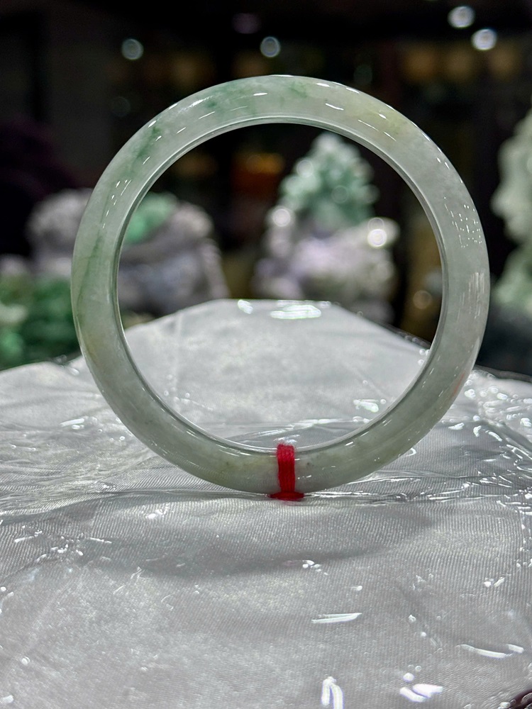 Vòng Liền Bản Hẹ Ngọc Phỉ Thuý 54mm (Kèm Giấy Kiểm Định)