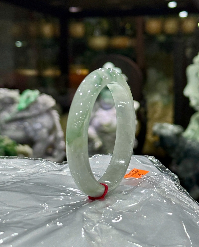 Vòng Liền Bản Hẹ Ngọc Phỉ Thuý 54mm (Kèm Giấy Kiểm Định)