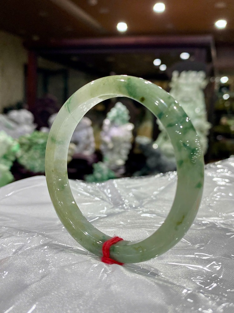 Vòng Liền Bản Hẹ Ngọc Phỉ Thuý 55.6mm (Kèm Giấy Kiểm Định)