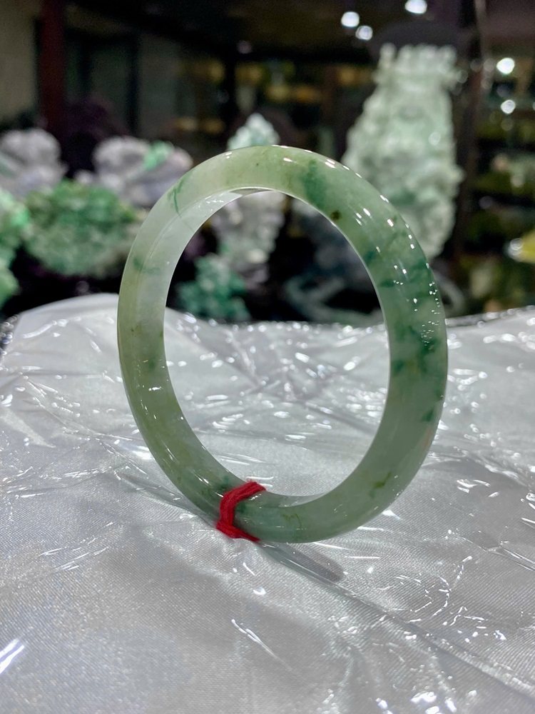 Vòng Liền Bản Hẹ Ngọc Phỉ Thuý 55.6mm (Kèm Giấy Kiểm Định)