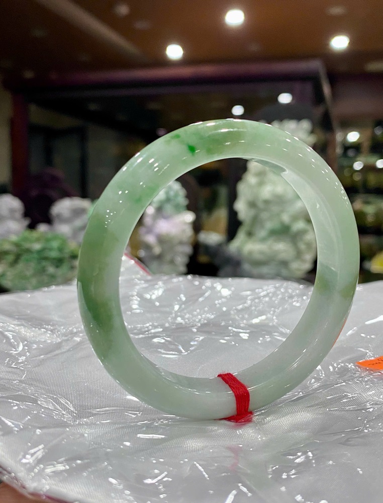 Vòng Liền Bản Hẹ Ngọc Phỉ Thuý 60.5mm (Kèm Giấy Kiểm Định)