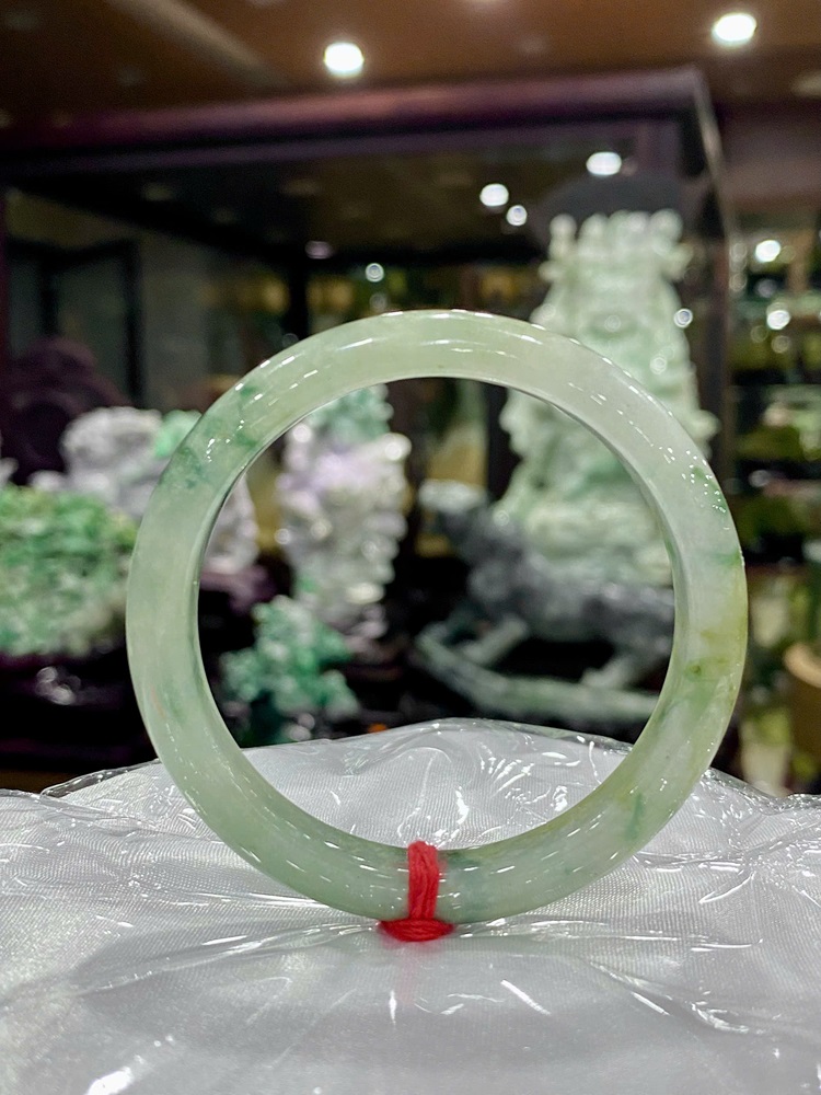 Vòng Liền Bản Hẹ Ngọc Phỉ Thuý 60.5mm (Kèm Giấy Kiểm Định)