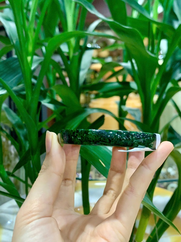 Vòng Liền Bản Hẹ Ngọc Sơn Thuỷ 56,7mm