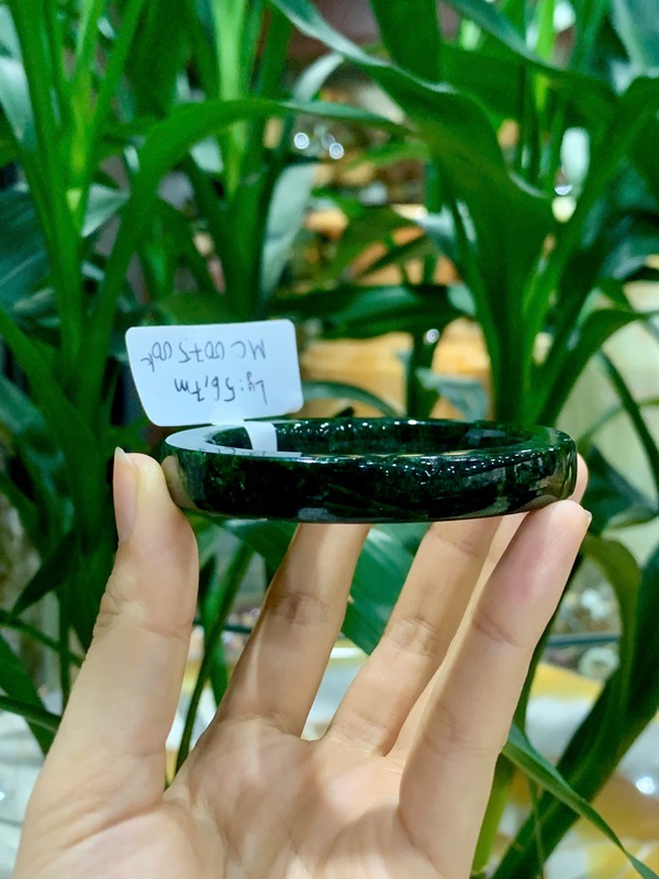 Vòng Liền Bản Hẹ Ngọc Sơn Thuỷ 56,7mm