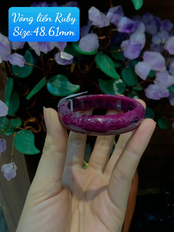 Vòng liền bản hẹ ngọc Ruby 48,61mm