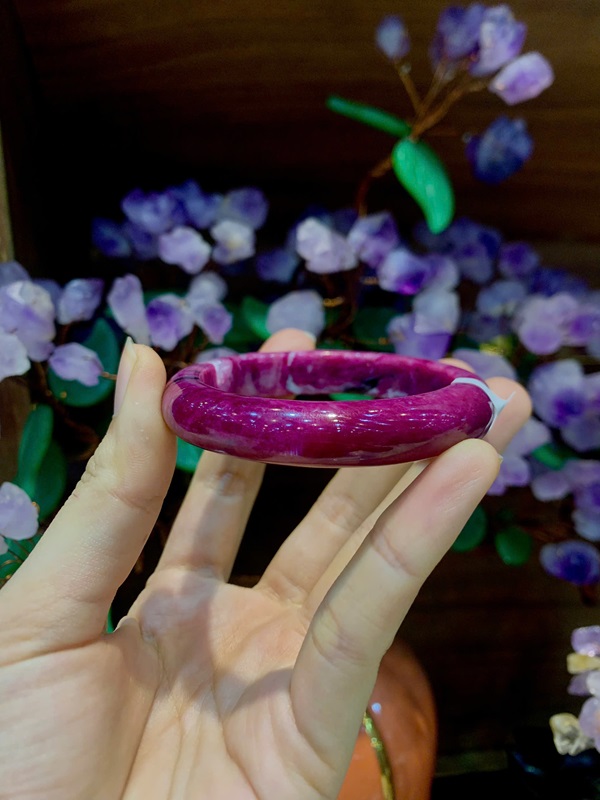 Vòng liền bản hẹ ngọc Ruby 49,96mm