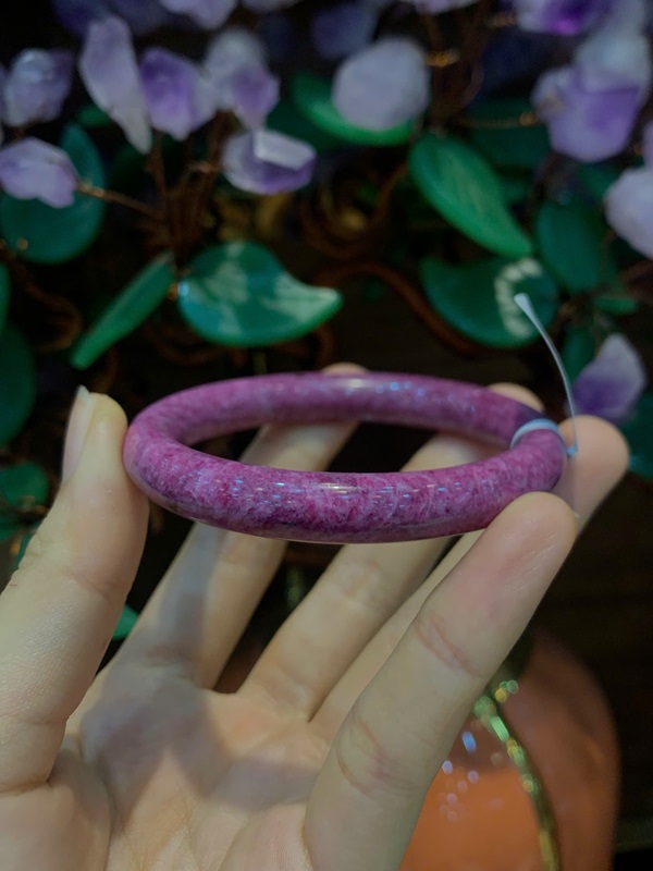 Vòng liền bản đũa ngọc Ruby 51,47mm