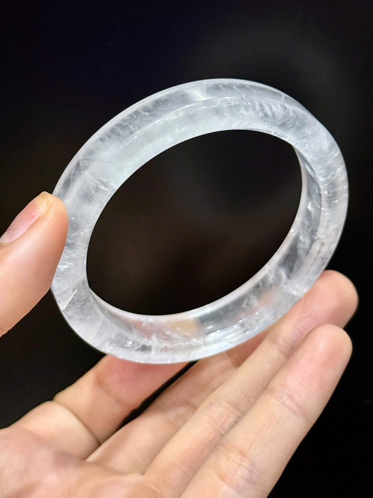 Vòng Liền Bản Vuông Cạnh Thạch Anh Trắng 55.8mm