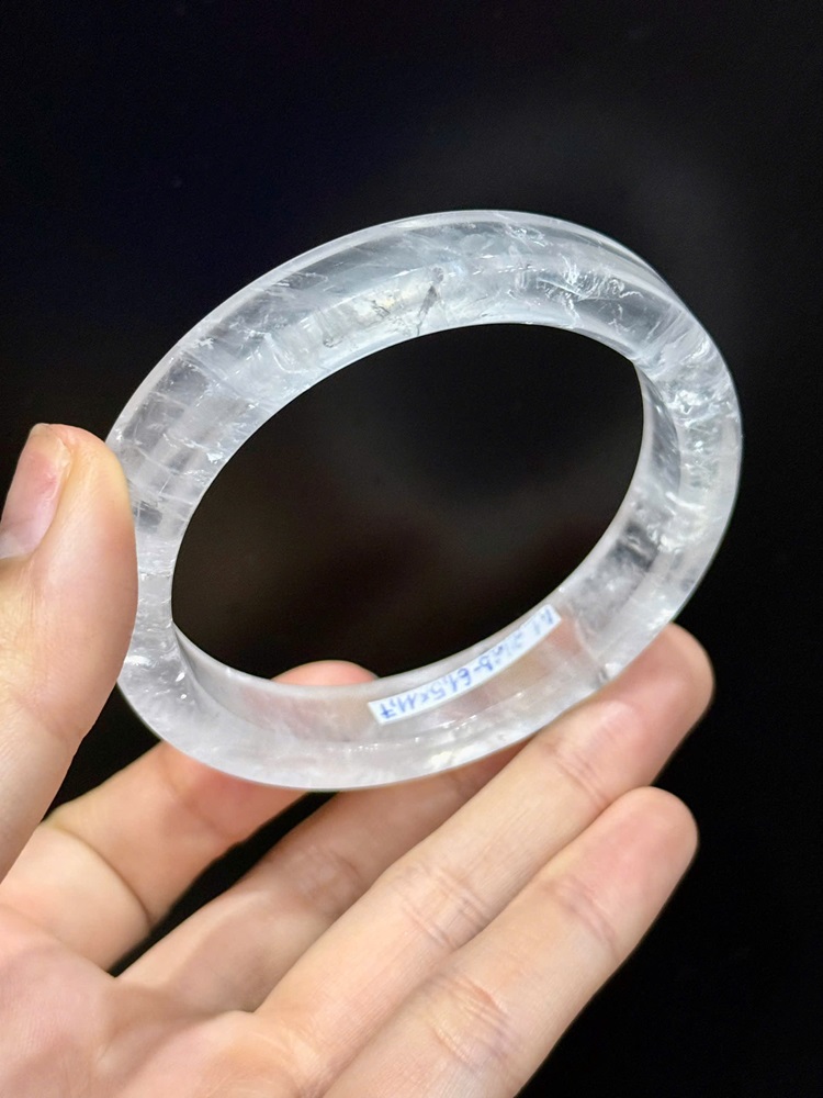 Vòng Liền Bản Vuông Cạnh Thạch Anh Trắng 55.8mm