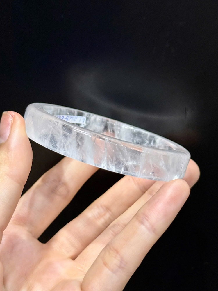 Vòng Liền Bản Vuông Cạnh Thạch Anh Trắng 55.8mm