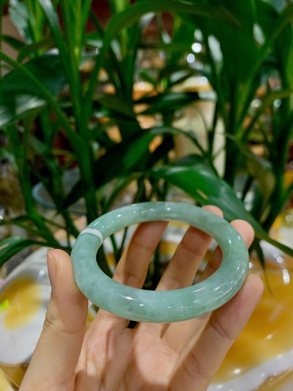 Vòng liền ngọc phỉ thuý 52,6ly