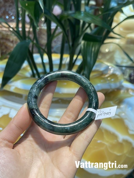 Vòng liền ngọc phỉ thuý vip 52ly - 55ly