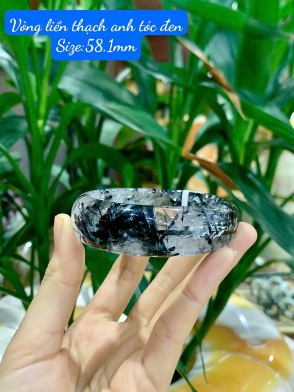 Vòng liền thạch anh tóc đen 58,1ly