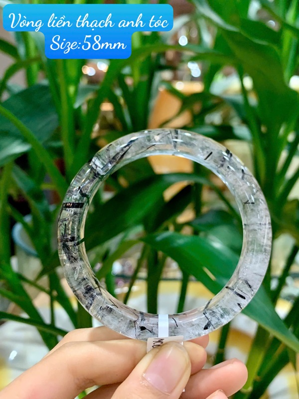 Vòng liền thạch anh tóc đen 58ly