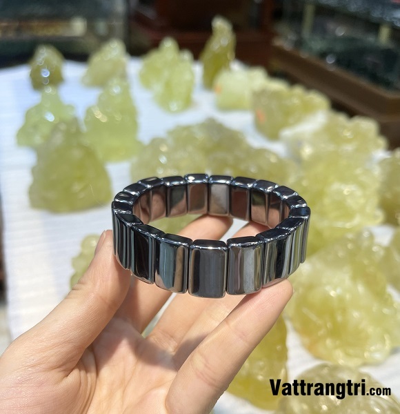 Vòng tay bản đá nam châm 18ly