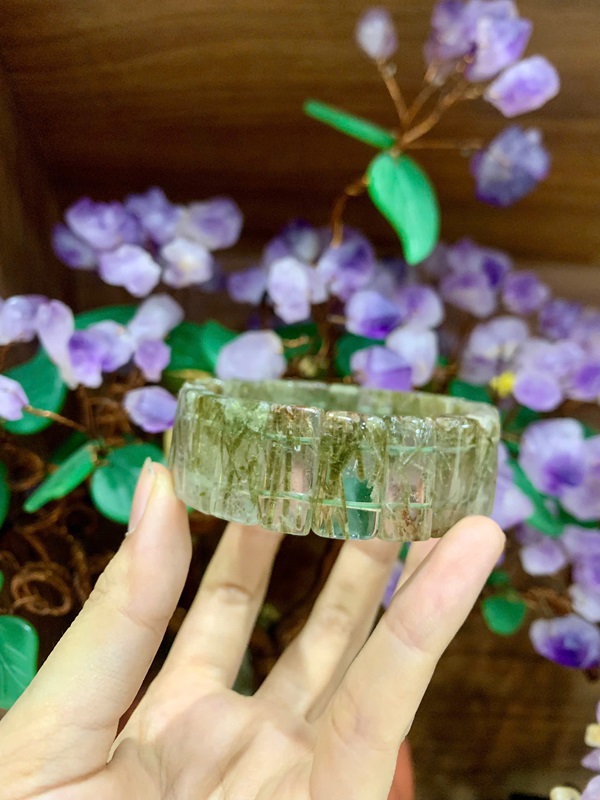 Vòng tay bản khúc thạch anh tóc xanh rêu 21,3mm