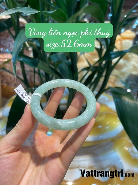 Vòng tay bản liền ngọc phỉ thuý 52mm