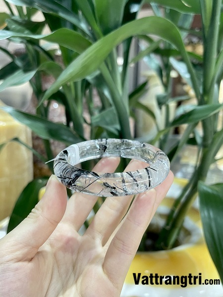 Vòng tay bản liền thạch anh tóc đen vip 14mm