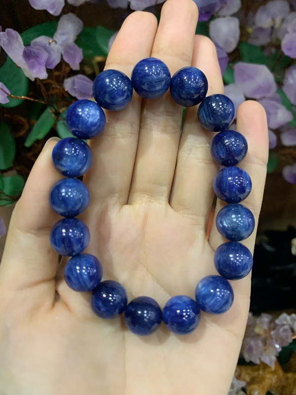 Vòng tay đá Kyanite 12ly