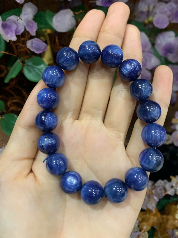 Vòng tay đá Kyanite 12ly