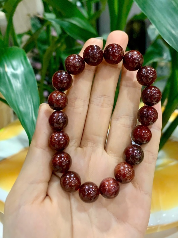 Vòng tay đá thạch anh tóc đỏ đồng 11,8ly