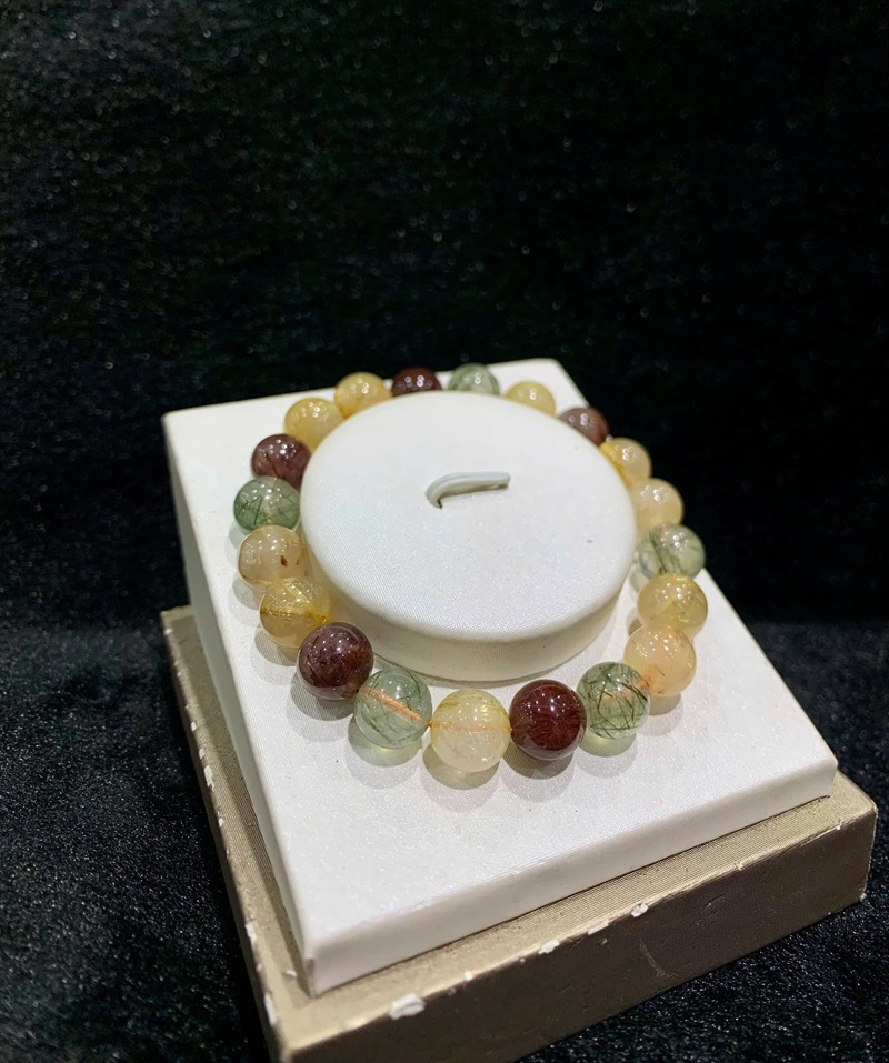 Vòng tay đá thạch anh tóc tam tài 10ly