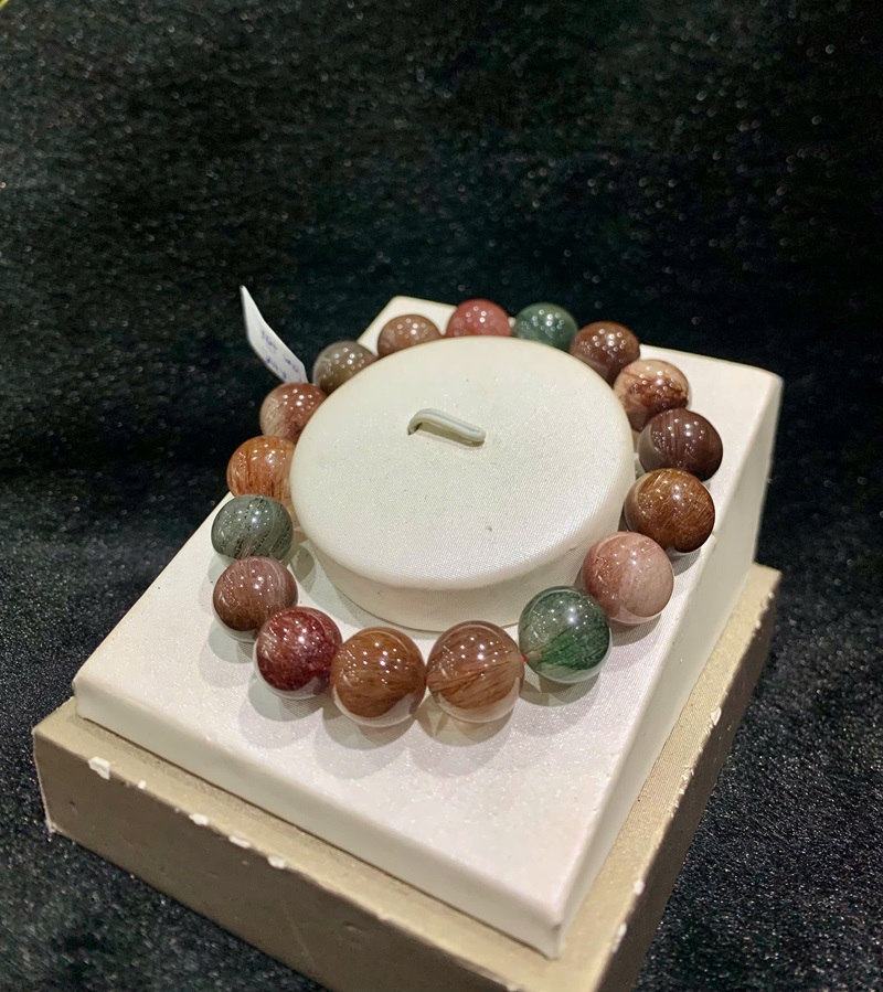 Vòng tay đá thạch anh tóc tam tài 12ly